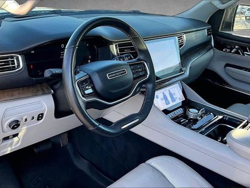 Used 2022 Jeep Grand Wagoneer Series I image 10