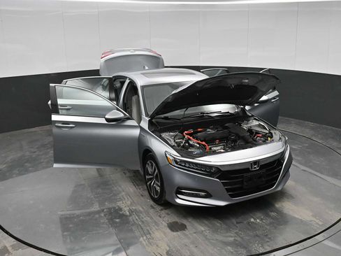 Used 2019 Honda Accord Touring image 39