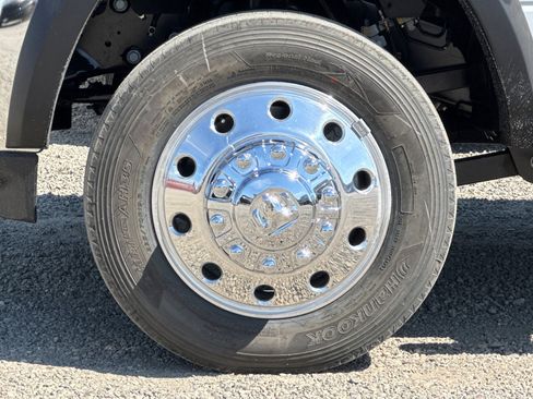 New 2026 RAM 5500 Tradesman w/ Chrome Appearance Group AWD/4WD image 23