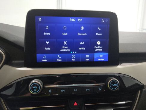 Used 2020 Ford Escape SEL AWD/4WD image 25
