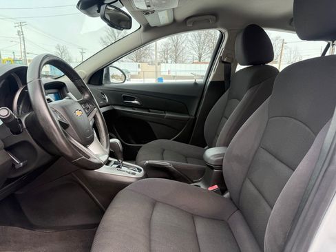 Used 2012 Chevrolet Cruze LT image 9
