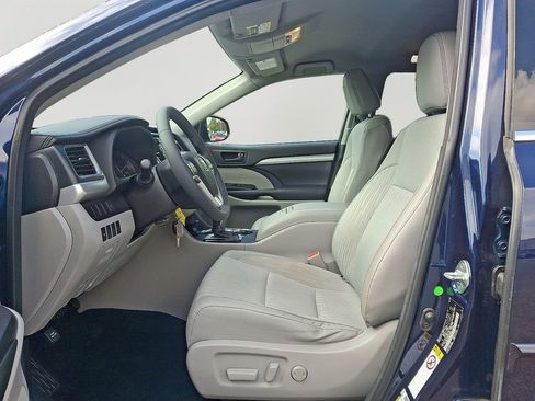 Used 2016 Toyota Highlander Plus image 13