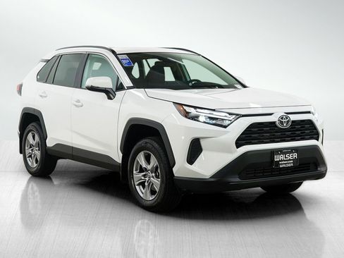 Used 2025 Toyota RAV4 XLE w/ Convenience Package image 7