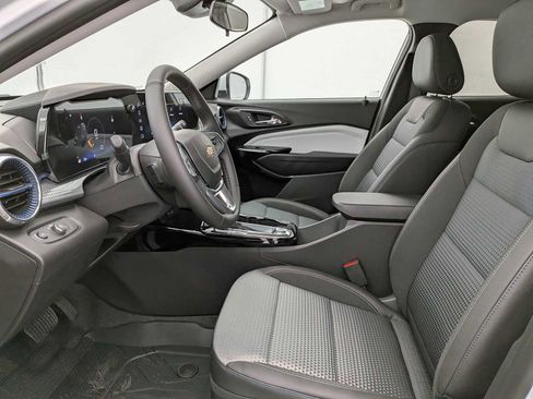 New 2026 Chevrolet Trax LT w/ Driver Confidence Package FWD image 16