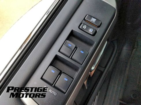 Used 2018 Toyota 4Runner Limited AWD/4WD image 25
