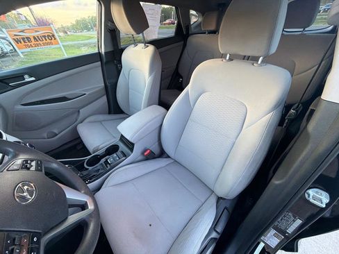Used 2020 Hyundai Tucson SE image 24