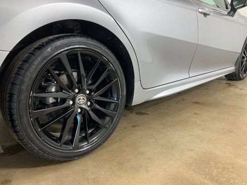 Used 2024 Toyota Camry XSE image 9