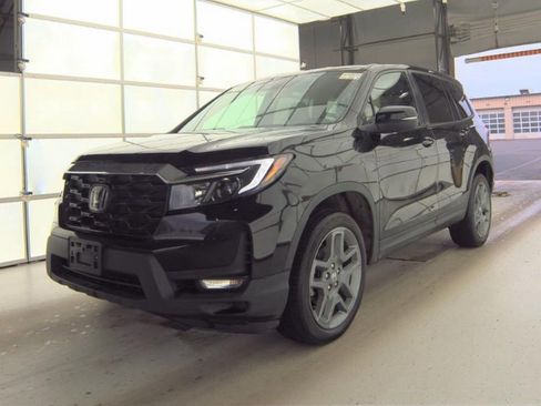 Used 2023 Honda Passport EX-L image 2