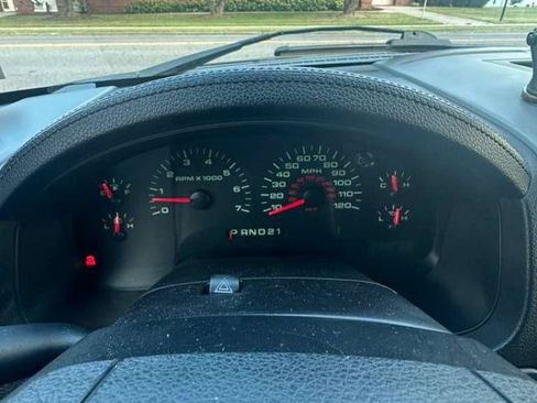 Used 2004 Ford F150 Lariat AWD/4WD image 29