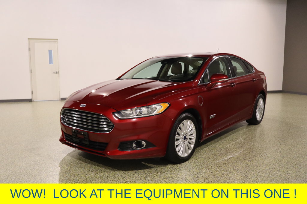 Used 2014 Ford Fusion Energi SE w/ Driver Assist Package FWD image 4