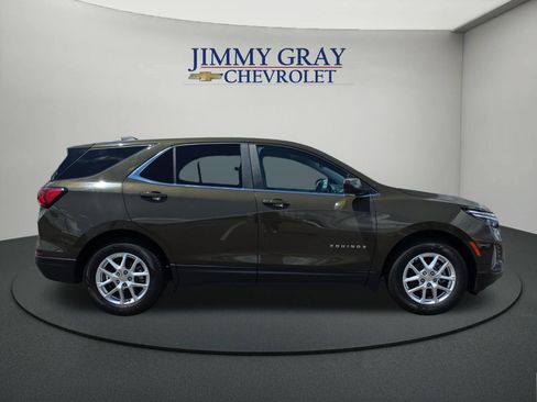 Used 2024 Chevrolet Equinox LT FWD image 6