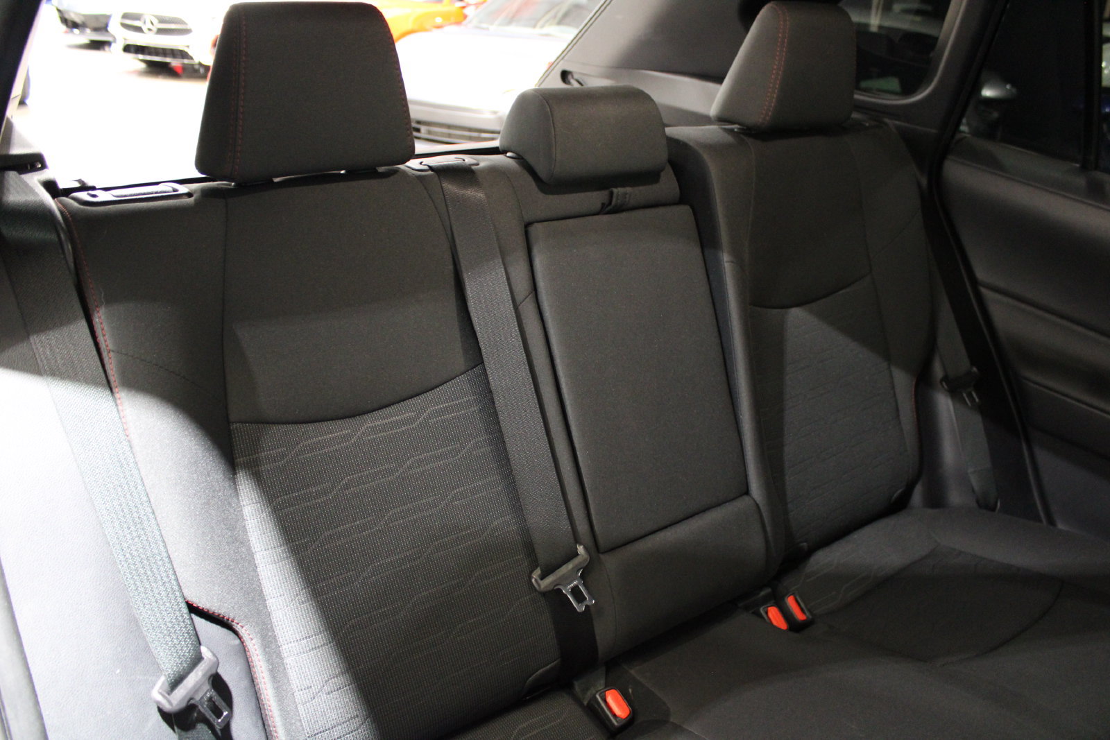 Used 2022 Toyota RAV4 SE w/ Weather & Moonroof Package AWD/4WD image 39