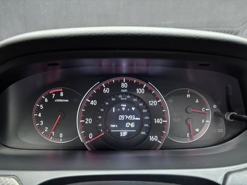 Used 2017 Honda Accord EX image 36