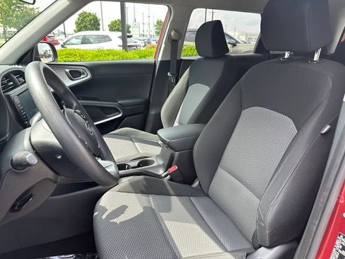 Used 2020 Kia Soul LX FWD image 26