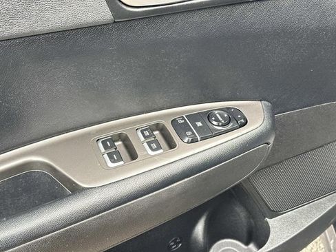 Used 2019 Kia Optima S image 15