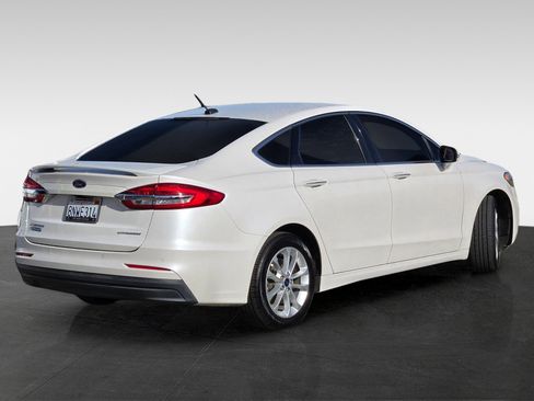 Used 2019 Ford Fusion Energi Titanium image 4