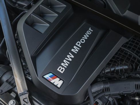 Used 2022 BMW M4 xDrive Competition w/ M Carbon Exterior Package AWD/4WD image 27