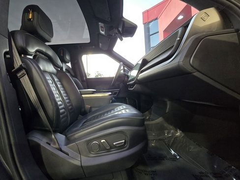 Used 2024 Rivian R1S Adventure image 20