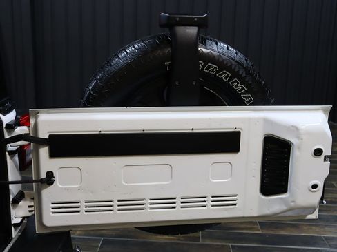 Used 2017 Jeep Wrangler Unlimited Sport w/ Quick Order Package 24S AWD/4WD image 53