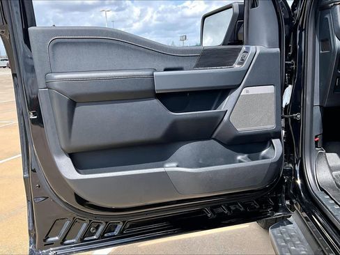 Used 2024 Ford F150 Lightning Lariat image 21