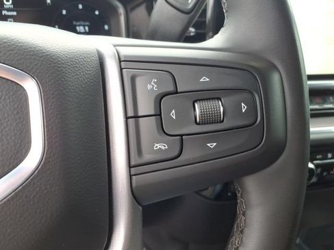 Used 2025 GMC Sierra 1500 SLT AWD/4WD image 25
