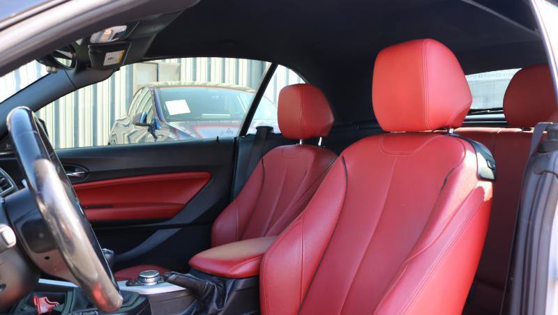 Used 2015 BMW M235i Convertible RWD image 11