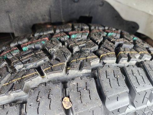 Used 2018 Chevrolet Express 3500 w/ Power Convenience Package image 9