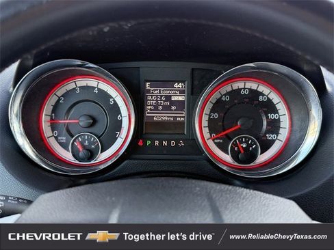 Used 2018 Dodge Grand Caravan SE w/ UConnect Hands-Free Group image 16