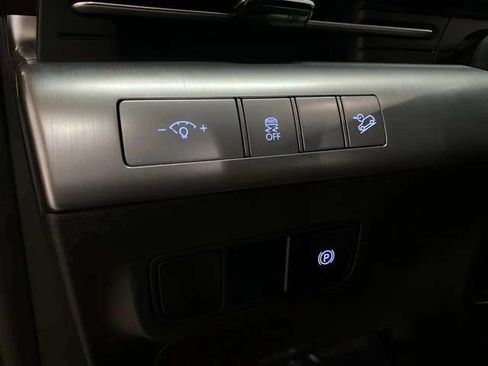 Used 2026 Hyundai Kona SEL Sport FWD image 27