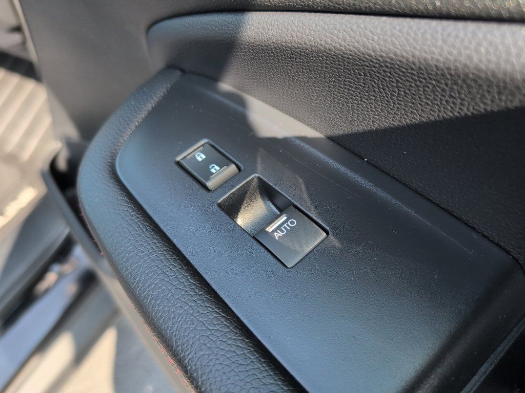Used 2025 Honda Ridgeline Black Edition image 48