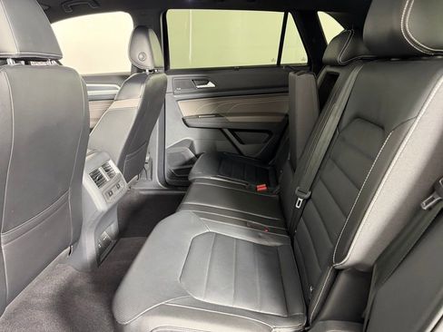 Used 2022 Volkswagen Atlas Cross Sport SEL Premium R-Line image 28