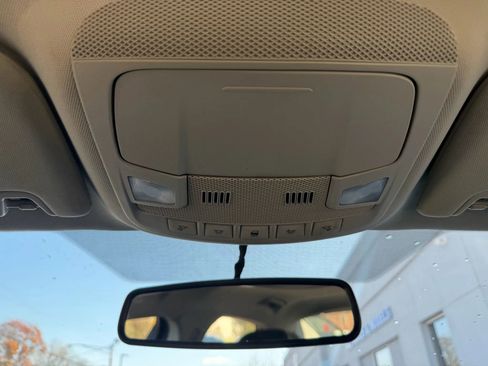 Used 2016 Ford Fusion SE w/ Equipment Group 202A image 19