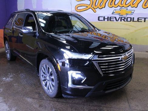 Used 2023 Chevrolet Traverse Premier image 4