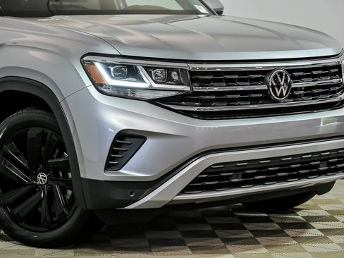 Certified 2023 Volkswagen Atlas SE AWD/4WD image 2