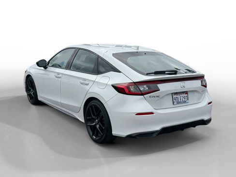 Used 2022 Honda Civic Sport image 3