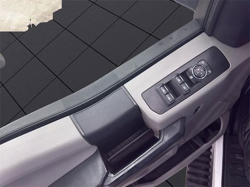 Used 2017 Ford F250 XL w/ Power Equipment Group image 12