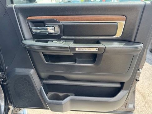Used 2016 RAM 2500 Laramie AWD/4WD image 16