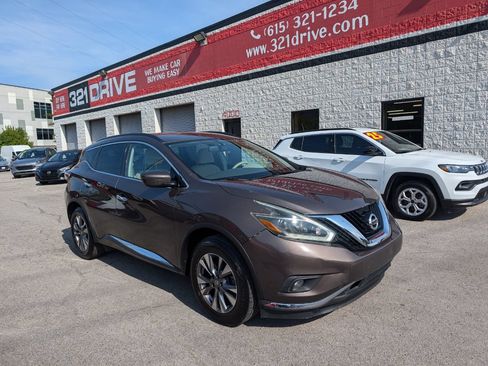 Used 2018 Nissan Murano SV FWD image 1
