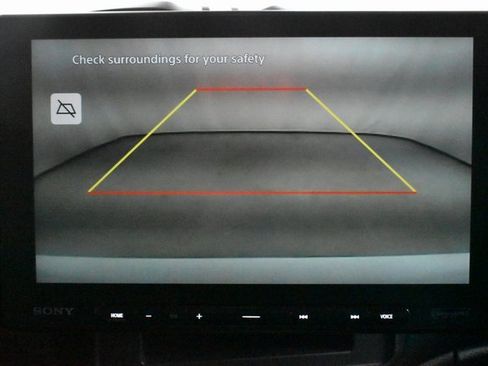 Used 2018 Jeep Renegade Trailhawk w/ Cold Weather Group II image 22