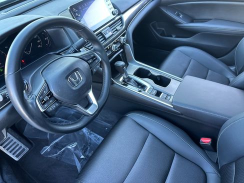 Used 2022 Honda Accord Sport image 10