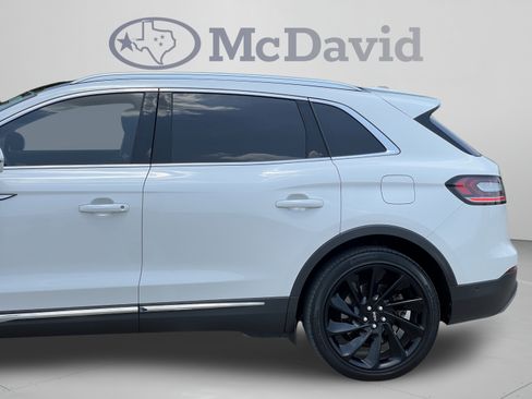 Certified 2022 Lincoln Nautilus Reserve w/ Equipment Group 202A AWD/4WD image 28