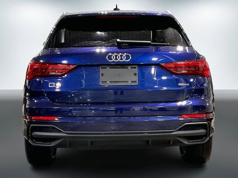 Certified 2025 Audi Q3 2.0T Premium image 4