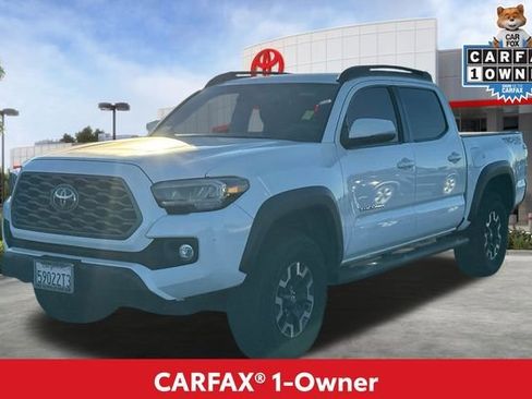 Certified 2023 Toyota Tacoma TRD Off-Road image 2