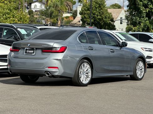 Used 2024 BMW 330i Sedan image 3