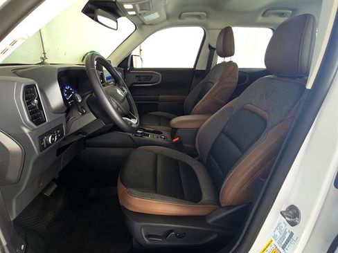 Used 2024 Ford Bronco Sport Outer Banks w/ Tech Package image 11