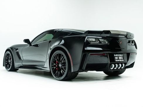 Used 2015 Chevrolet Corvette Z06 w/ 3LZ Preferred Equipment Group RWD image 18
