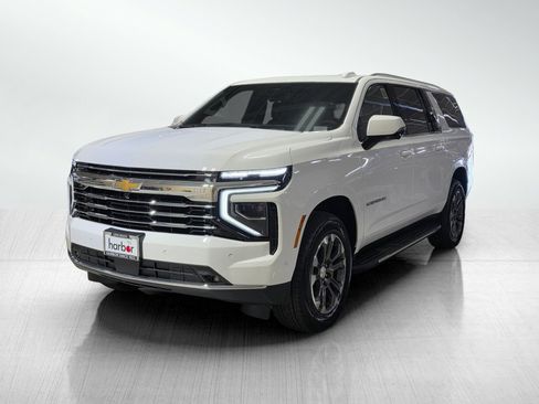 New 2026 Chevrolet Suburban LT w/ Comfort Package image 3