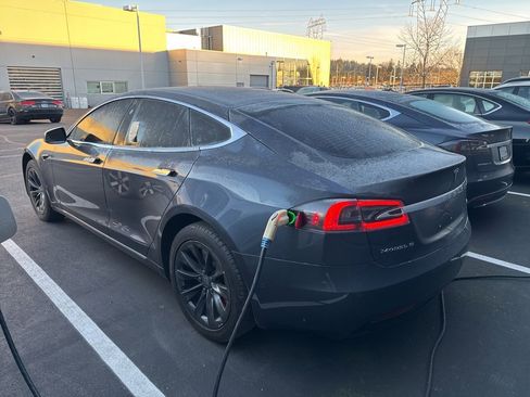 Used 2018 Tesla Model S 100D image 6