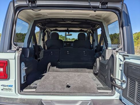 Used 2023 Jeep Wrangler Unlimited Rubicon 4xe image 43