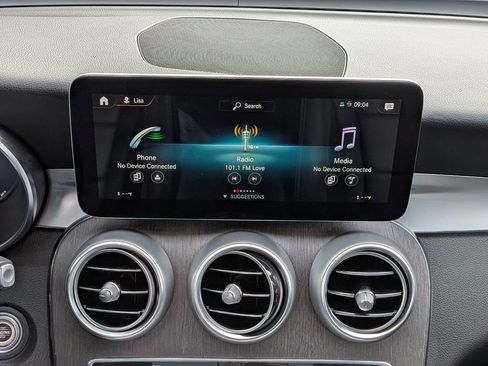 Used 2021 Mercedes-Benz GLC 300 4MATIC w/ AMG Line image 19